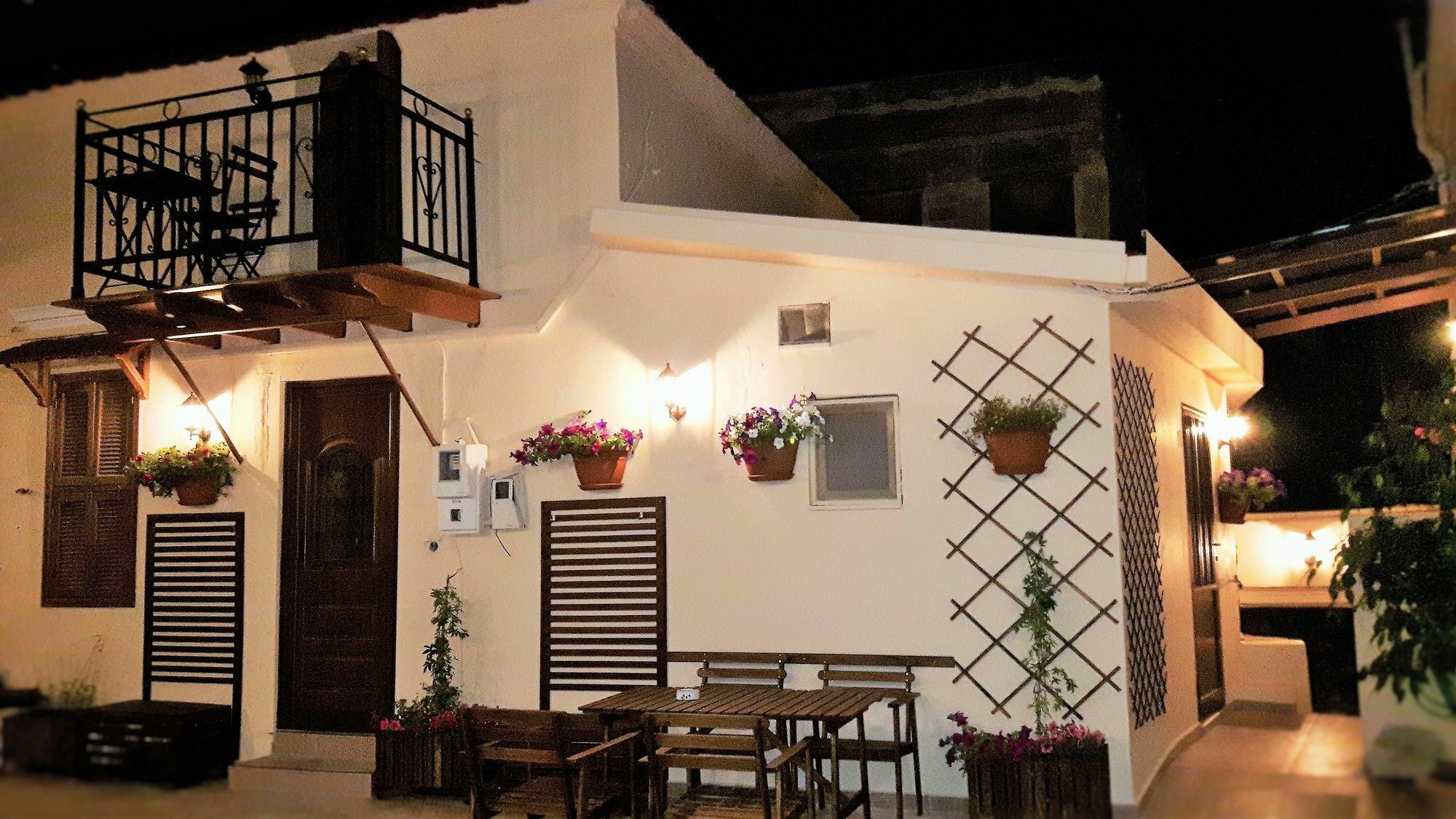 דירות Rhodes City Xenios Zeus מראה חיצוני תמונה